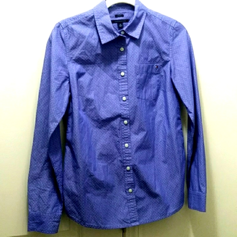 Tommy Hilfiger polka dot button down shirt the color looks a mix of purple/blue